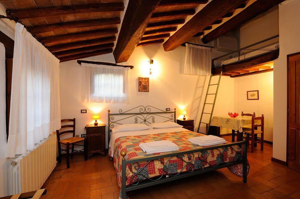 Hôtel Relais Borgo Torale à Passignano sul Trasimeno Extérieur photo