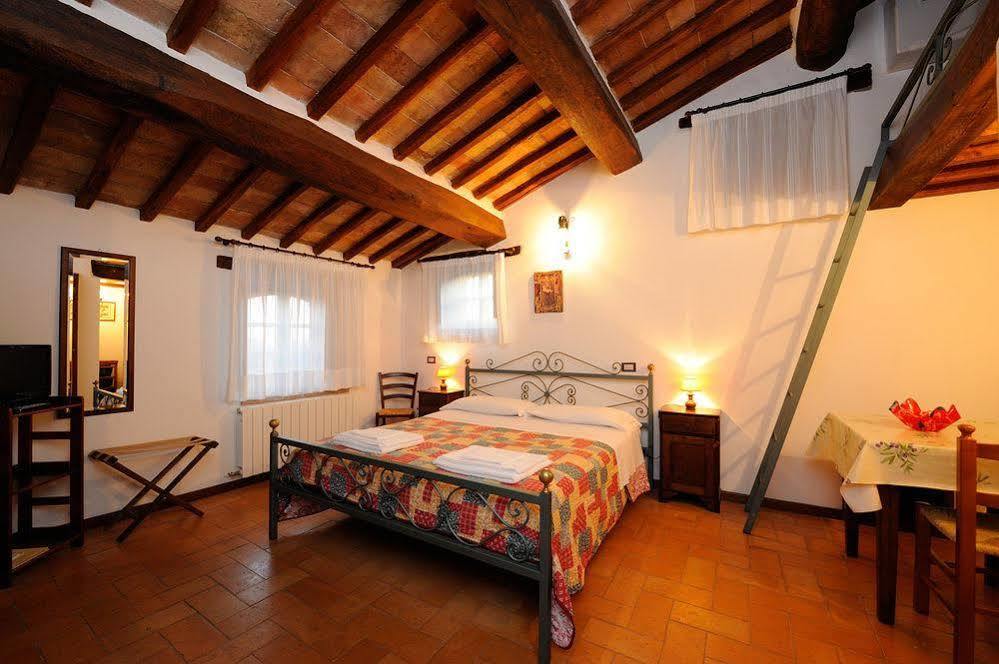 Hôtel Relais Borgo Torale à Passignano sul Trasimeno Extérieur photo