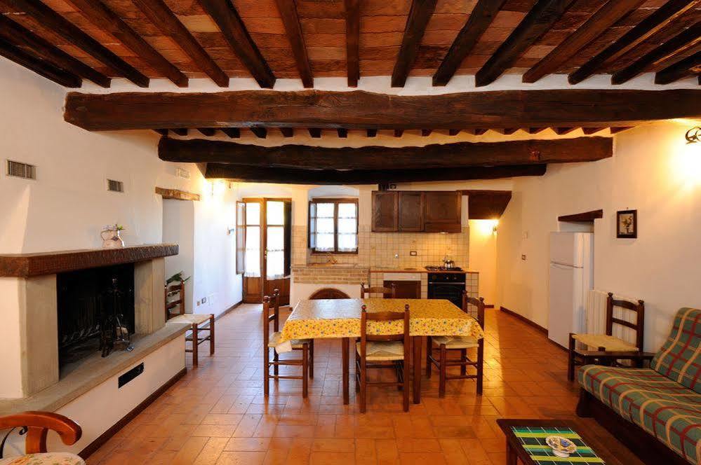 Hôtel Relais Borgo Torale à Passignano sul Trasimeno Extérieur photo