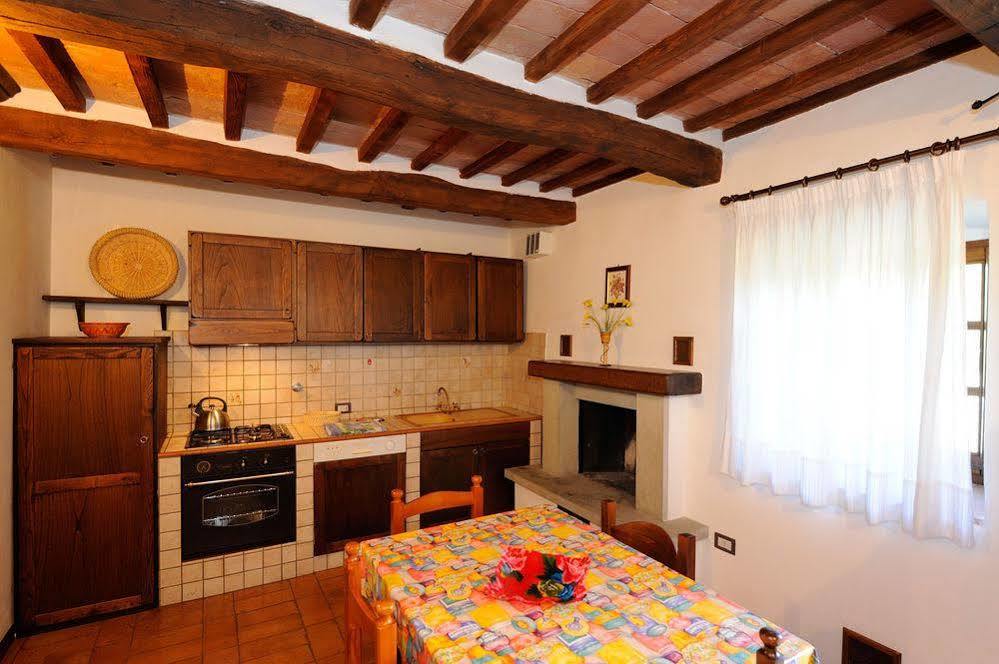 Hôtel Relais Borgo Torale à Passignano sul Trasimeno Extérieur photo
