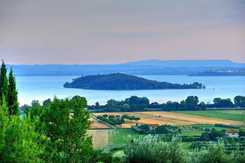 Hôtel Relais Borgo Torale à Passignano sul Trasimeno Extérieur photo