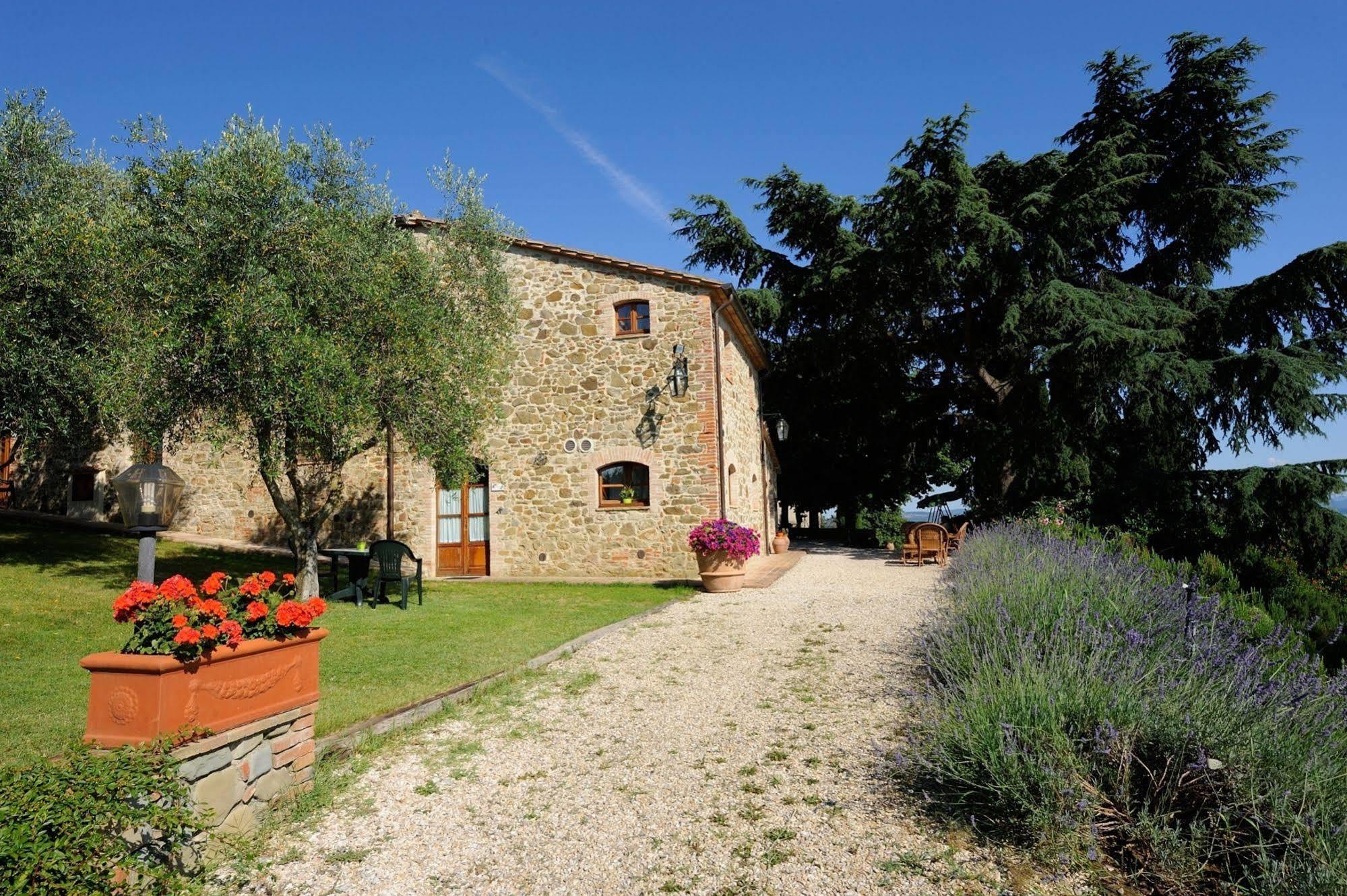 Hôtel Relais Borgo Torale à Passignano sul Trasimeno Extérieur photo