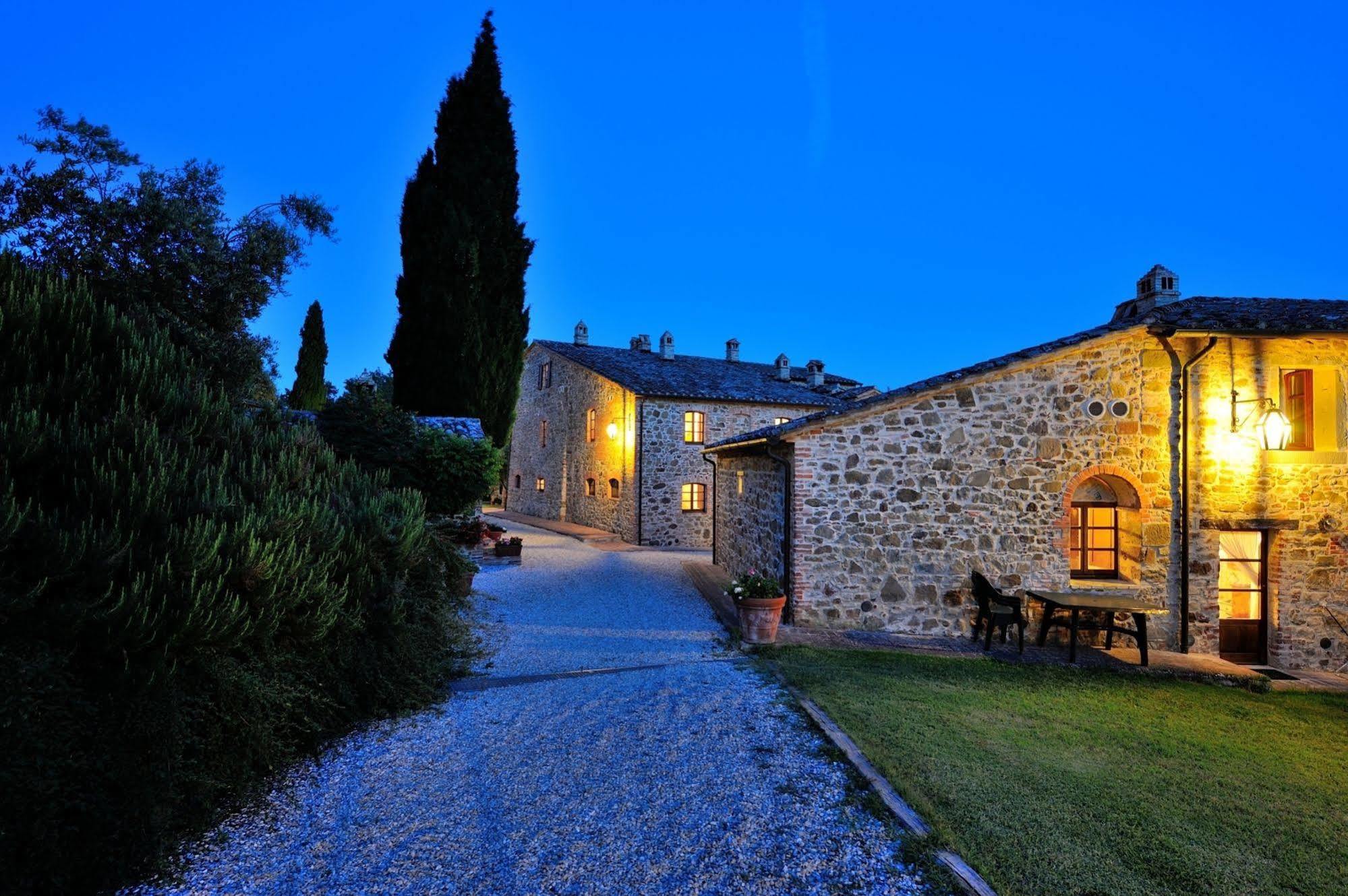 Hôtel Relais Borgo Torale à Passignano sul Trasimeno Extérieur photo