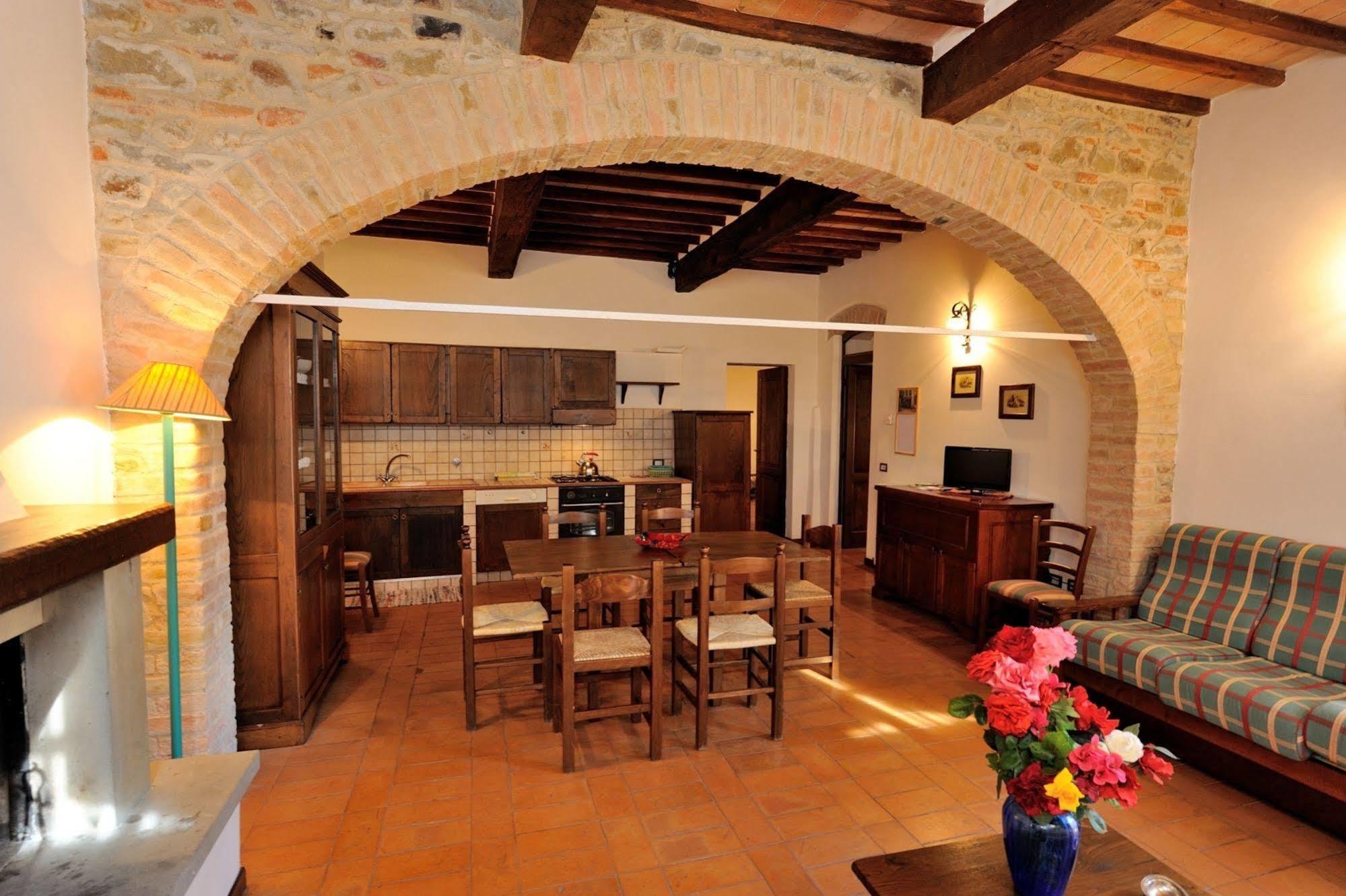 Hôtel Relais Borgo Torale à Passignano sul Trasimeno Extérieur photo