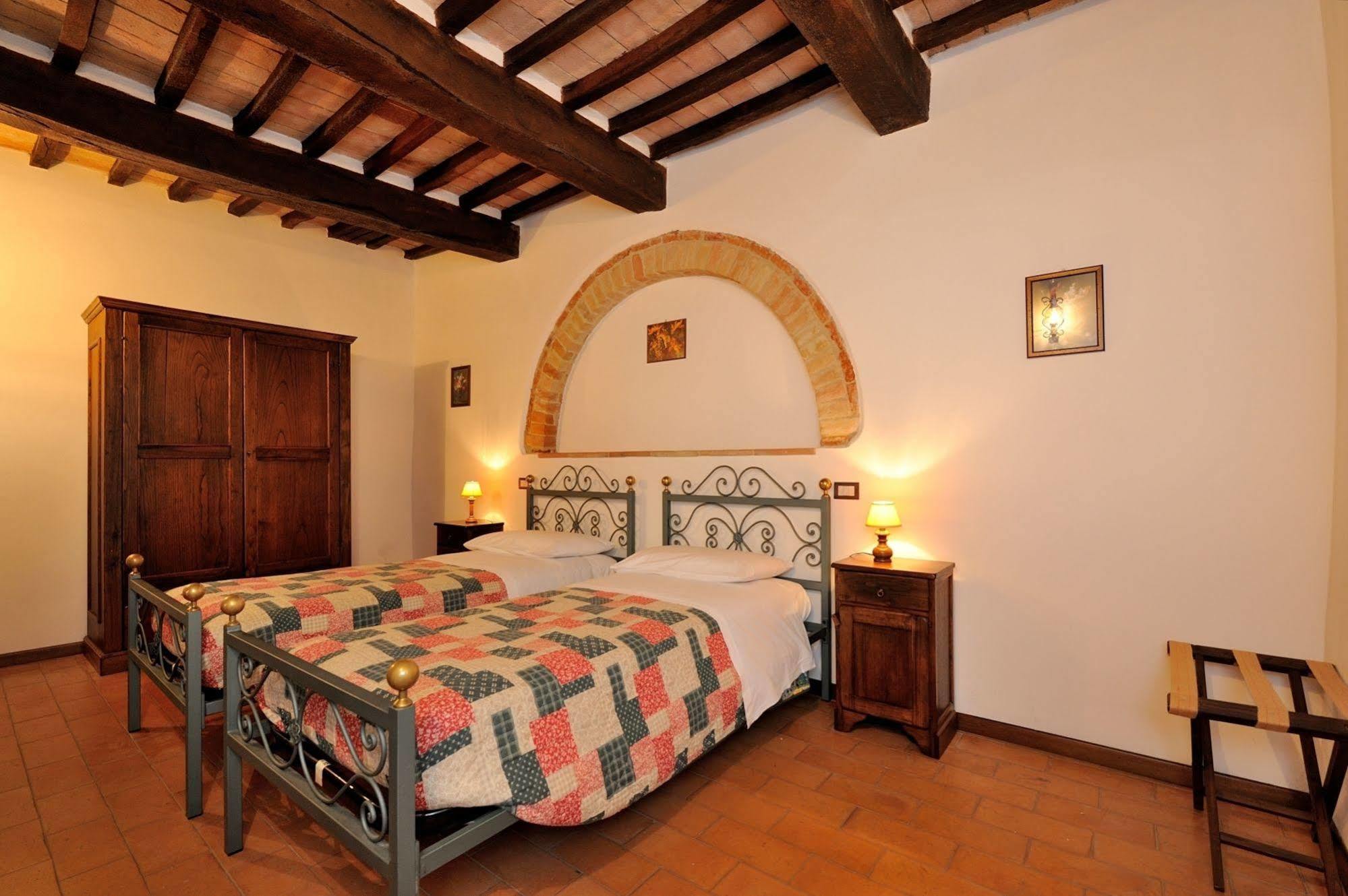 Hôtel Relais Borgo Torale à Passignano sul Trasimeno Extérieur photo