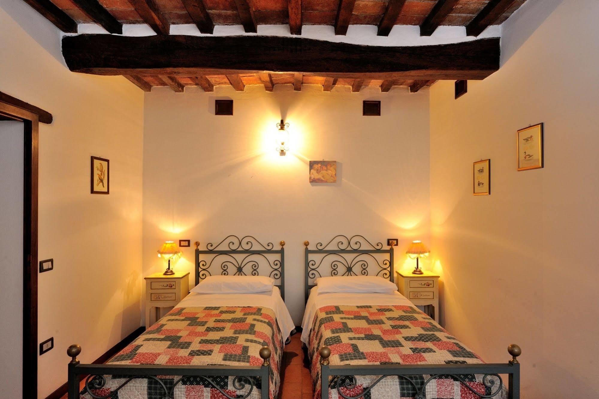 Hôtel Relais Borgo Torale à Passignano sul Trasimeno Extérieur photo